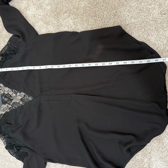 ASTR Black V-Neck Lace Blouse Sz Large - Picture 10 of 11